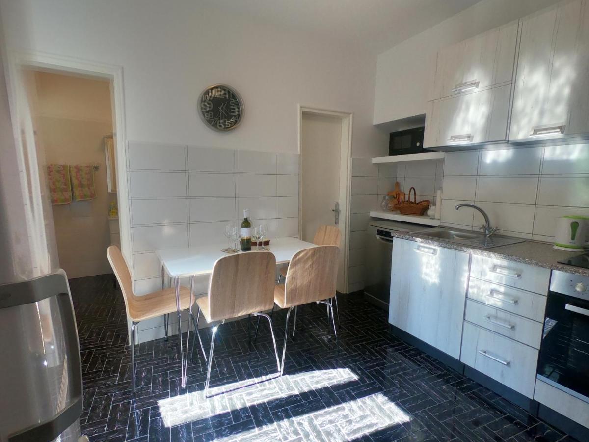 Apartment Dinka Baska  Exterior photo